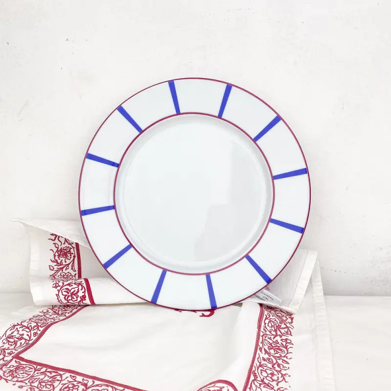 Assiette plate basque rouge et bleue Remise