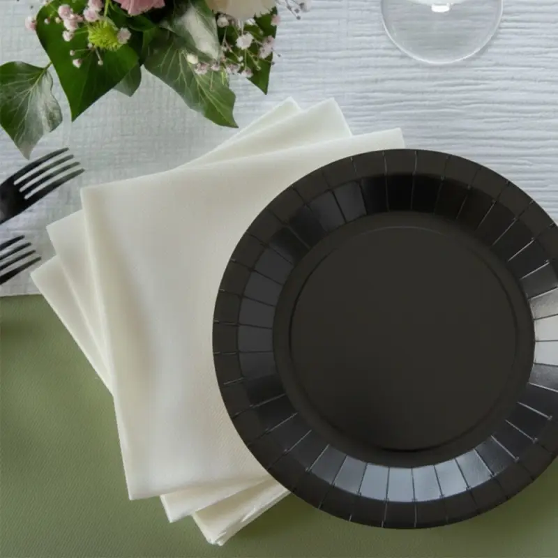 Prix Promo 10 Petites assiettes rondes noir premium 17,5 cm Table'Colors