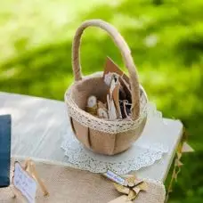 Vente Directe Corbeille en jute et dentelle